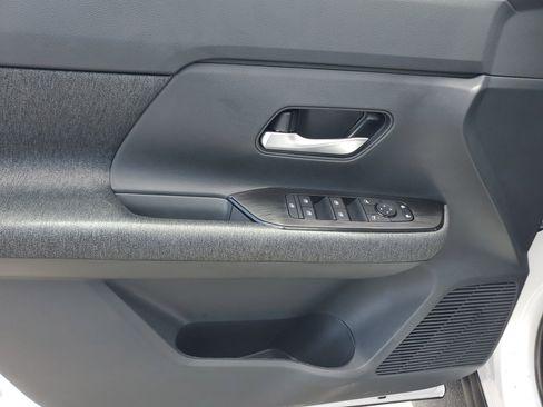 New 2026 Nissan Kicks SV FWD image 12