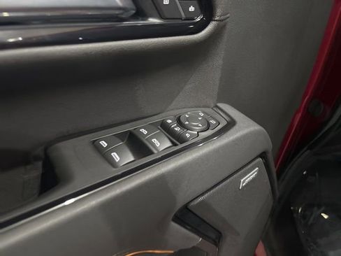 Used 2025 GMC Sierra 2500 AT4 w/ AT4 Premium Plus Package image 14