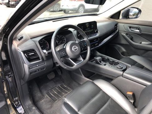 Used 2023 Nissan Rogue SL w/ SL Premium Package image 17