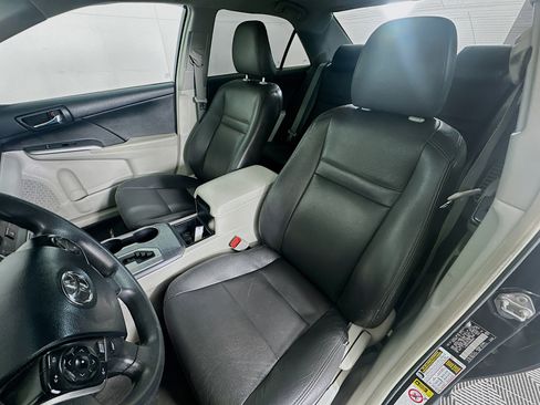 Used 2013 Toyota Camry LE image 13