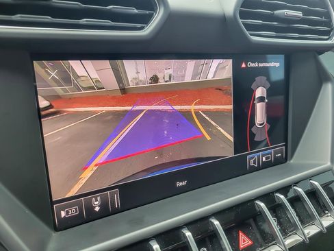 Used 2019 Lamborghini Urus image 15