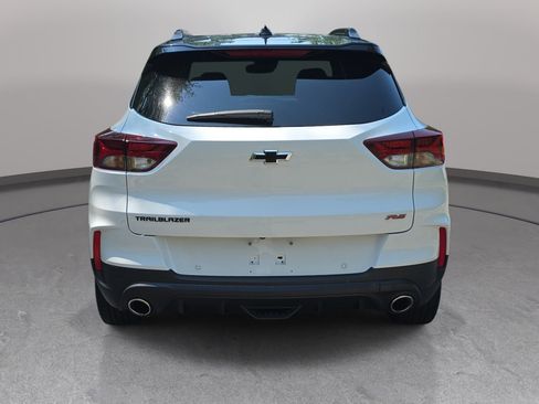 Used 2023 Chevrolet TrailBlazer RS w/ Sun and Liftgate Package FWD image 6