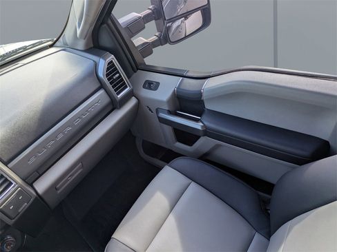 Used 2018 Ford F250 XLT image 16