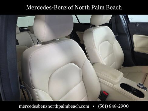 Used 2018 Mercedes-Benz GLA 250 image 30
