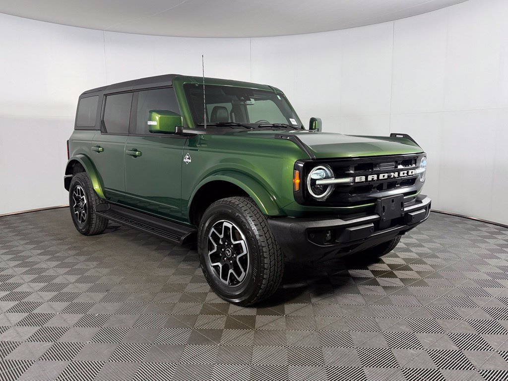 Used 2025 Ford Bronco Outer Banks AWD/4WD image 4