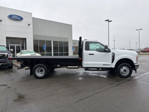 New 2026 Ford F350 XL w/ XL Chrome Package AWD/4WD image 2