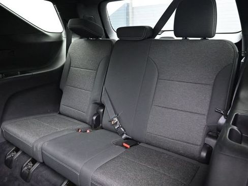Used 2024 Chevrolet Traverse LT AWD/4WD image 23