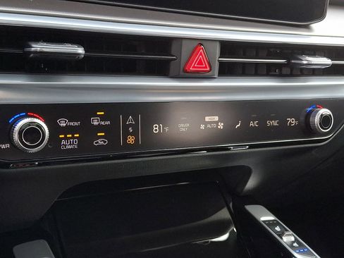 New 2026 Kia Sorento SX Prestige image 9