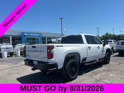 Used 2025 Chevrolet Silverado 2500 Custom w/ Custom Value Package AWD/4WD image 3
