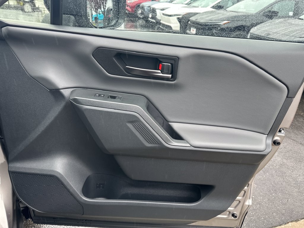 Used 2026 Toyota RAV4 SE AWD/4WD image 16