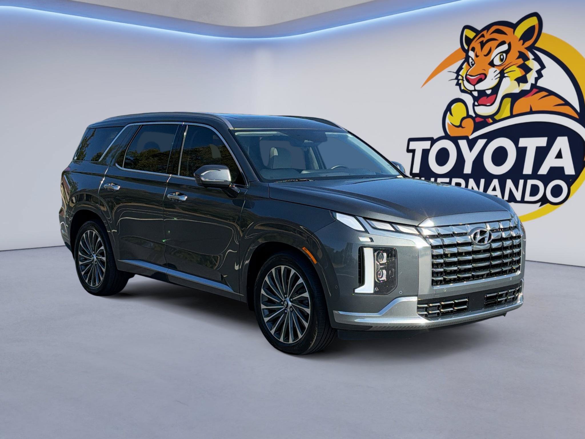 Used 2025 Hyundai Palisade Calligraphy AWD/4WD image 3