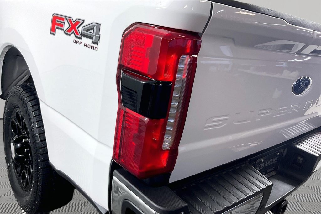 Used 2024 Ford F250 Lariat w/ FX4 Off-Road Package AWD/4WD image 19