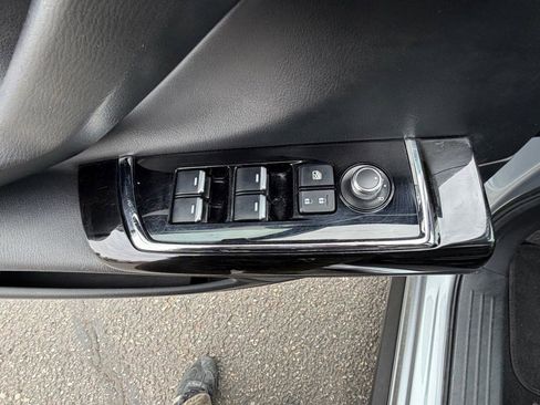 Used 2023 MAZDA CX-9 Touring image 25