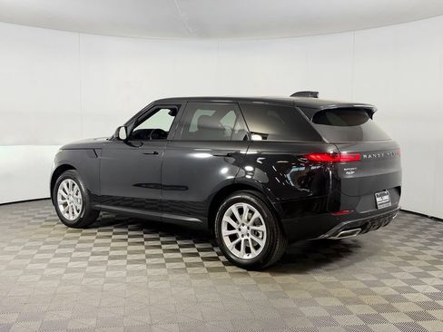 Used 2025 Land Rover Range Rover Sport SE AWD/4WD image 8