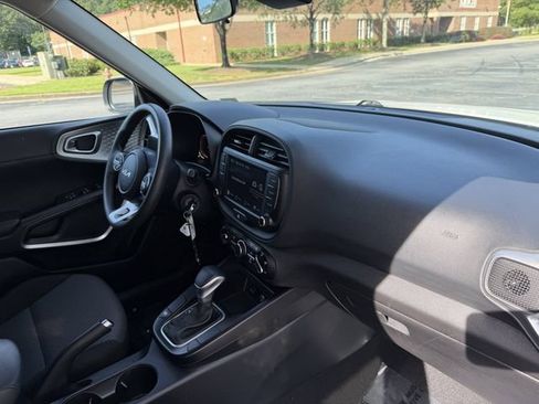 Certified 2024 Kia Soul LX w/ Option Group 015 FWD image 34