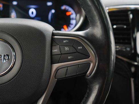 Used 2020 Jeep Grand Cherokee Altitude AWD/4WD image 26