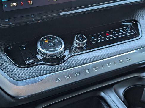 New 2026 Ford Expedition Platinum w/ Stealth Appearance Package image 16