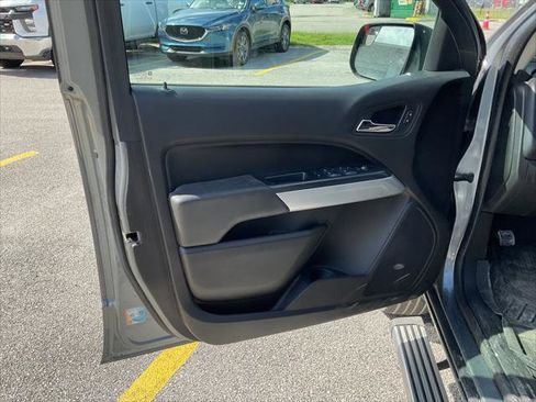 Used 2018 Chevrolet Colorado LT w/ LT Convenience Package RWD image 17