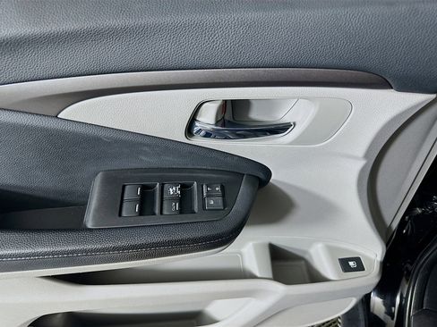 Used 2017 Honda Pilot LX image 15