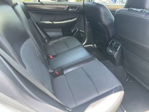 Used 2018 Subaru Outback 2.5i Limited AWD/4WD image 25