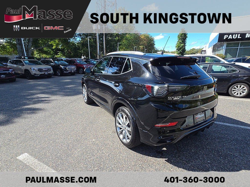 Used 2024 Buick Encore GX Avenir w/ Avenir Technology Package AWD/4WD image 7