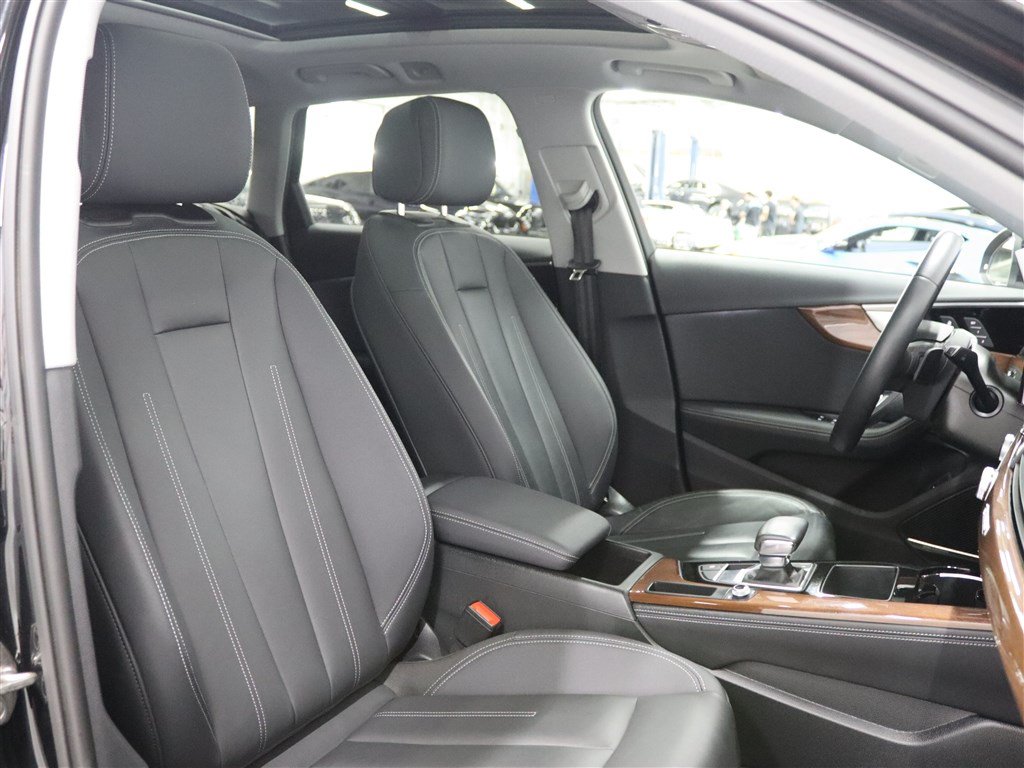 Used 2023 Audi A4 2.0T allroad Premium Plus w/ Premium Plus Package AWD/4WD image 26