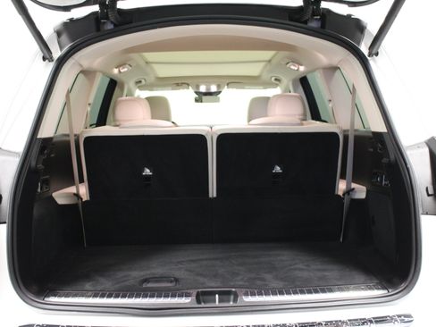 Used 2024 Mercedes-Benz GLS 450 4MATIC image 15