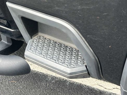 Used 2022 Chevrolet Silverado 2500 LTZ w/ LTZ Plus Package image 29