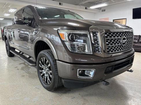 Used 2016 Nissan Titan Platinum Reserve image 5