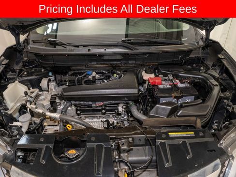 Used 2017 Nissan Rogue SV FWD image 19