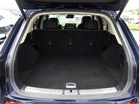 Used 2025 Genesis GV70 2.5T AWD/4WD image 7