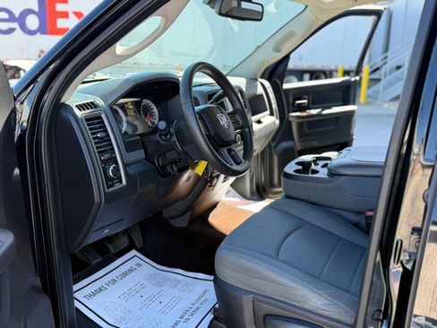 Used 2013 RAM 3500 Tradesman w/ Chrome Appearance Group image 18