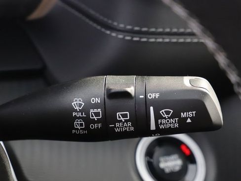 New 2025 Jeep Grand Cherokee 4WD image 34