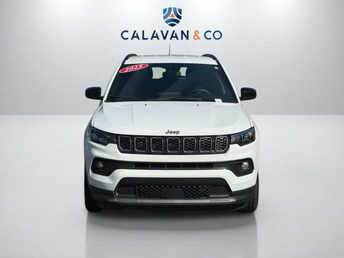 Used 2025 Jeep Compass Latitude w/ Altitude Special Edition AWD/4WD image 2