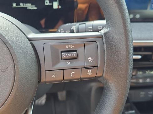 New 2026 Nissan Kicks SV w/ Cold Weather Package FWD image 33