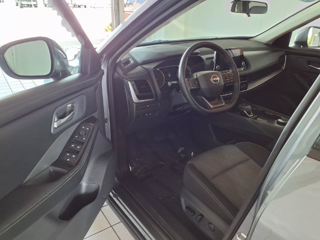 Used 2026 Nissan Rogue SV AWD/4WD image 6