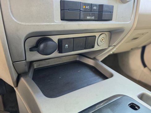 Used 2008 Ford Escape XLT FWD image 24
