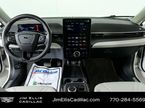 Used 2021 Ford Mustang Mach-E Premium image 19