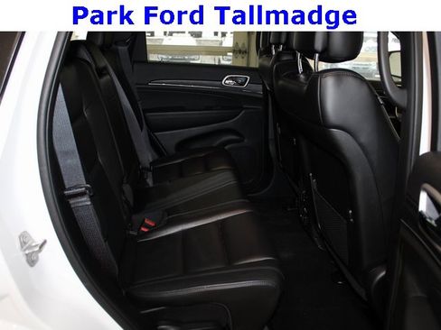 Used 2020 Jeep Grand Cherokee Limited image 28