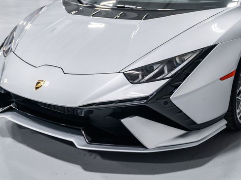 Used 2023 Lamborghini Huracan Tecnica RWD image 25