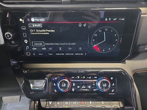 Used 2024 GMC Sierra 2500 AT4 w/ AT4 Preferred Package image 22