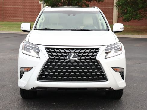 Used 2021 Lexus GX 460 Luxury w/ Off Road Package AWD/4WD image 32