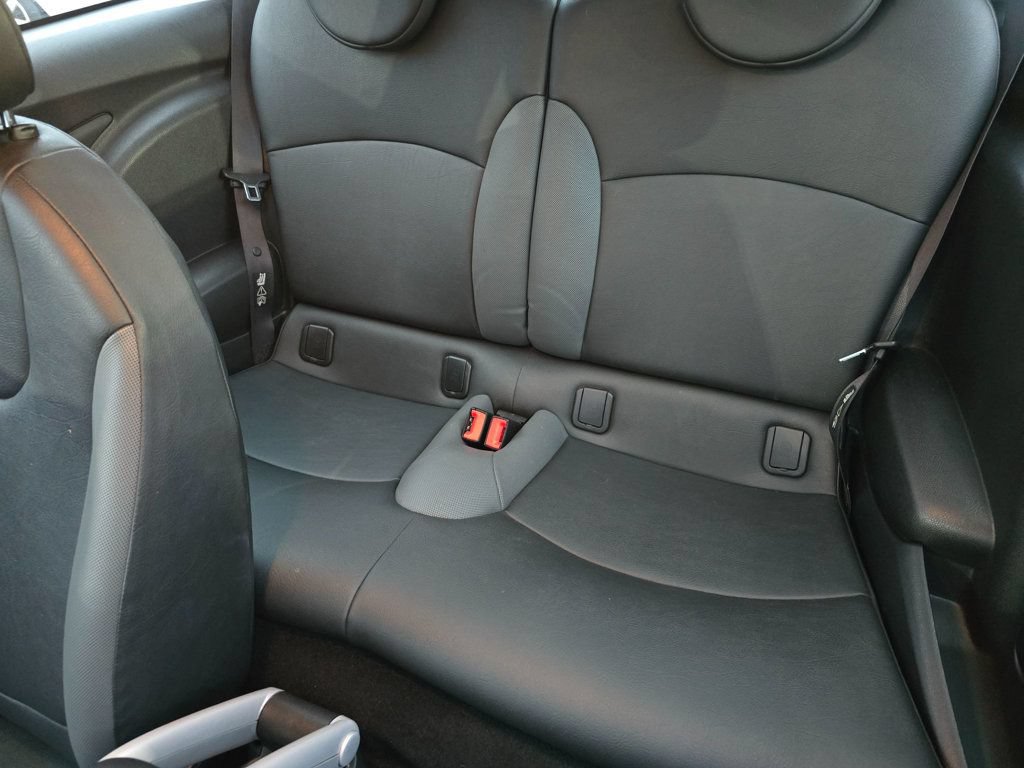 Used 2010 MINI Cooper Hardtop FWD image 11