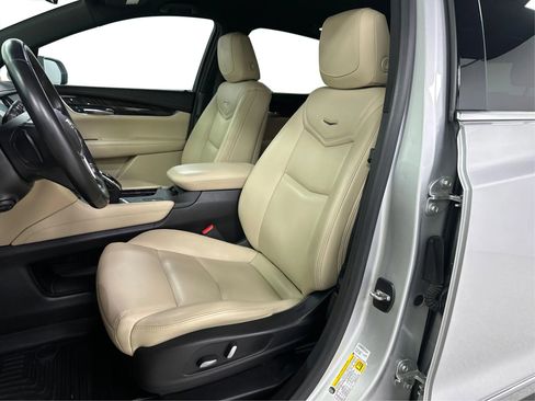 Used 2018 Cadillac XT5 Sport Utility 4D image 20