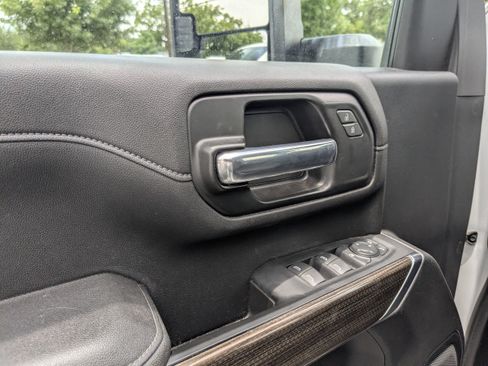 Used 2022 Chevrolet Silverado 3500 LT w/ Convenience Package RWD image 6