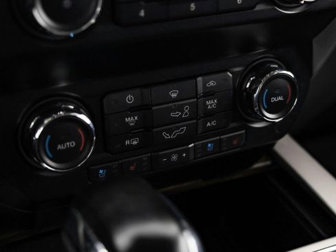 Used 2019 Ford F150 Lariat image 20