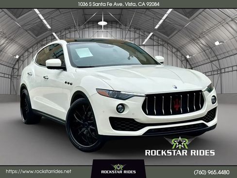 Used 2018 Maserati Levante AWD/4WD image 50