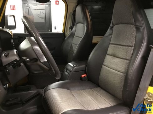 Used 2000 Jeep Wrangler Sport image 18