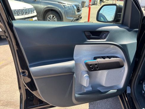Used 2026 Ford Maverick XLT FWD image 18