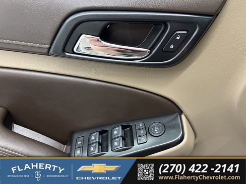 Used 2018 Chevrolet Suburban Premier AWD/4WD image 21